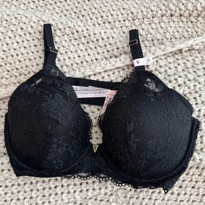 NEW Victoria's Secret Black Floral Lace Bra